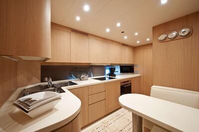  AB 92 Azul 5  <b>Interior Gallery</b>