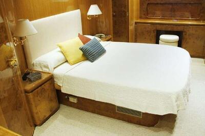  Admiral Custom Florence  <b>Interior Gallery</b>