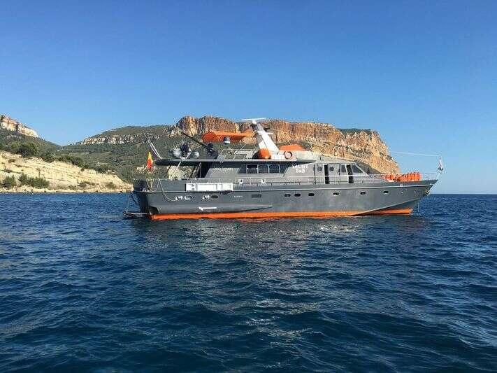  Admiral Custom Sea seven  <b>Exterior Gallery</b>