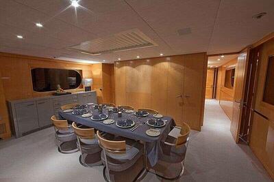 <b>Галерея интерьеров</b>  Amels Custom Secret love 