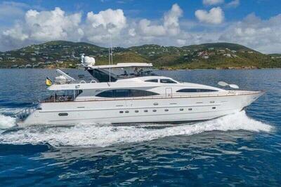 <b>Галерея</b>  Azimut 100 Jumbo Calais 