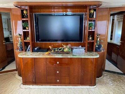 <b>Галерея интерьеров</b>  Azimut 100 Jumbo Calais 