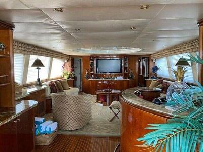 <b>Галерея интерьеров</b>  Azimut 100 Jumbo Calais 