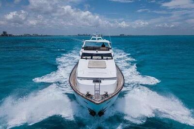 <b>Галерея</b>  Azimut 100 Jumbo El capricho 
