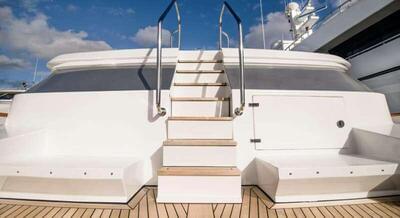  Azimut 118 California Shalimar  <b>Exterior Gallery</b>