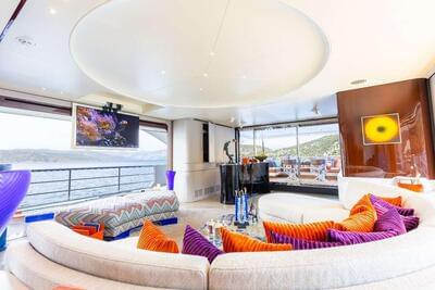  Azimut 35 METRI Africa One  <b>Interior Gallery</b>