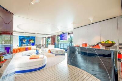  Azimut 35 METRI Africa One  <b>Interior Gallery</b>