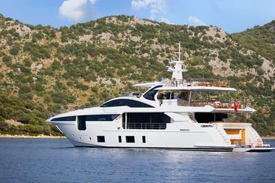  Azimut 35 METRI Africa One  <b>Exterior Gallery</b>