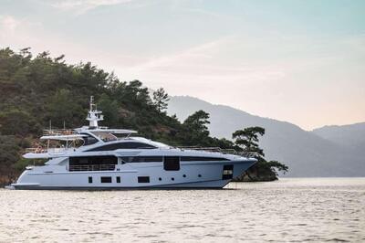  Azimut 35 METRI Africa One  <b>Exterior Gallery</b>