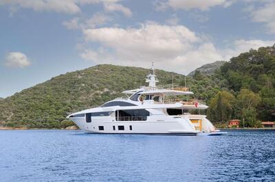  Azimut 35 METRI Africa One  <b>Exterior Gallery</b>