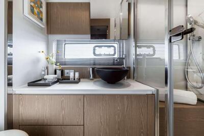  Azimut 53 FLYBRIDGE Guyal  <b>Interior Gallery</b>