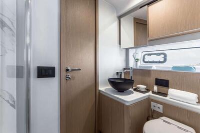  Azimut 53 FLYBRIDGE Guyal  <b>Interior Gallery</b>