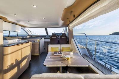 Azimut 60 FLYBRIDGE  <b>Exterior Gallery</b>