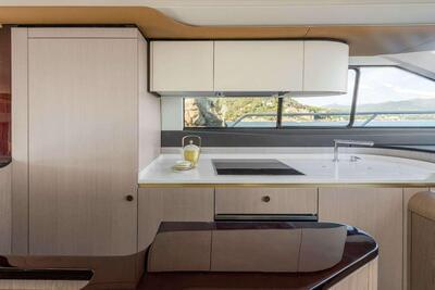  Azimut 60 FLYBRIDGE  <b>Interior Gallery</b>