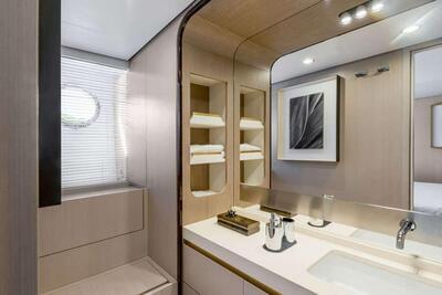  Azimut 60 FLYBRIDGE  <b>Interior Gallery</b>