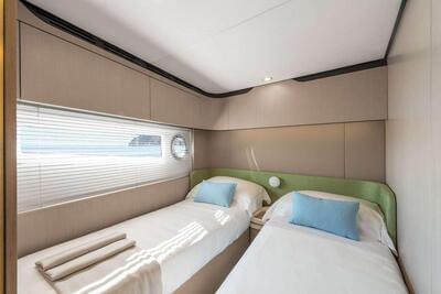  Azimut 60 FLYBRIDGE  <b>Interior Gallery</b>