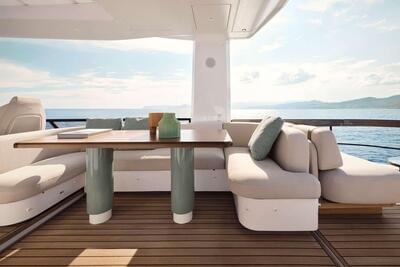 <b>Галерея</b>  Azimut 62 FLYBRIDGE 