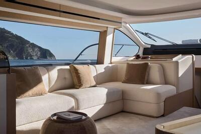 <b>Галерея интерьеров</b>  Azimut 62 FLYBRIDGE 