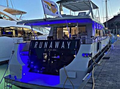  Azimut 71 Extended Runaway  <b>Exterior Gallery</b>