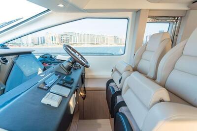 <b>Галерея интерьеров</b>  Azimut 72 FLYBRIDGE Atlantis 