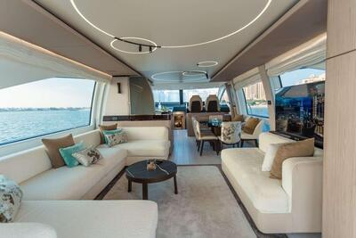 <b>Галерея интерьеров</b>  Azimut 72 FLYBRIDGE Atlantis 