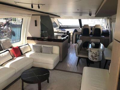 <b>Галерея интерьеров</b>  Azimut 72 FLYBRIDGE Goldinia 