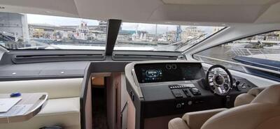 <b>Галерея интерьеров</b>  Azimut 72 FLYBRIDGE Goldinia 