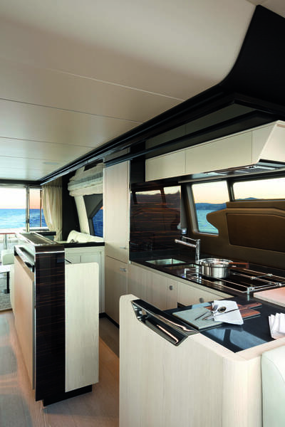 <b>Галерея интерьеров</b>  Azimut 72 FLYBRIDGE 1 