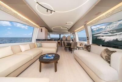 <b>Галерея интерьеров</b>  Azimut 72 FLYBRIDGE Prom Date 