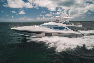 <b>Галерея</b>  Azimut 72 FLYBRIDGE Prom Date 