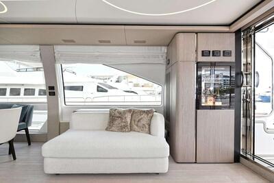 <b>Галерея интерьеров</b>  Azimut 72 FLYBRIDGE Slainte 