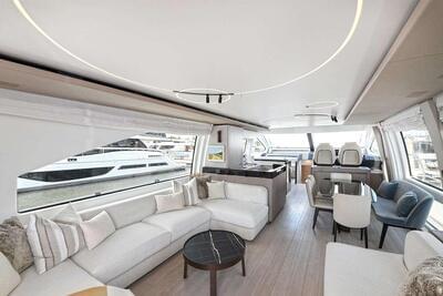 <b>Галерея интерьеров</b>  Azimut 72 FLYBRIDGE Slainte 