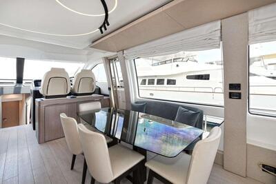 <b>Галерея интерьеров</b>  Azimut 72 FLYBRIDGE Slainte 