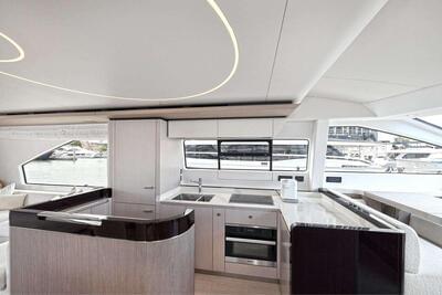 <b>Галерея интерьеров</b>  Azimut 72 FLYBRIDGE Slainte 