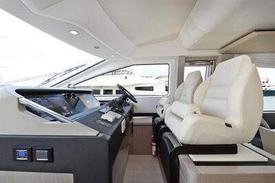 <b>Галерея интерьеров</b>  Azimut 72 FLYBRIDGE Slainte 