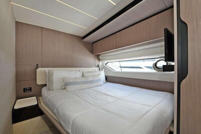 <b>Галерея интерьеров</b>  Azimut 72 FLYBRIDGE Slainte 