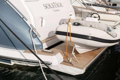 <b>Галерея</b>  Azimut 72 FLYBRIDGE Solstice 