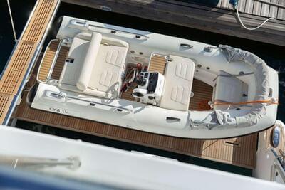 <b>Галерея</b>  Azimut 72 FLYBRIDGE Solstice 