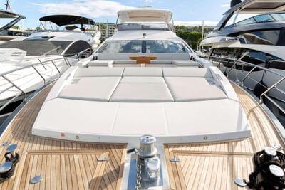 <b>Галерея</b>  Azimut 72 FLYBRIDGE Solstice 