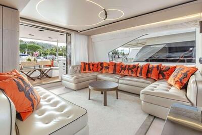 <b>Галерея интерьеров</b>  Azimut 72 FLYBRIDGE Solstice 