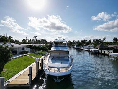 <b>Галерея</b>  Azimut 72 FLYBRIDGE Velocity 