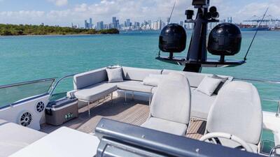  Azimut 77S Devenzo  <b>Exterior Gallery</b>