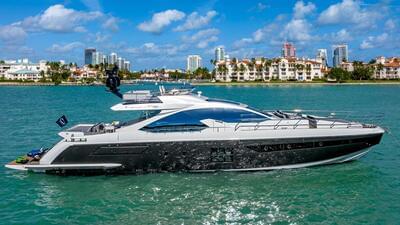  Azimut 77S Devenzo  <b>Exterior Gallery</b>