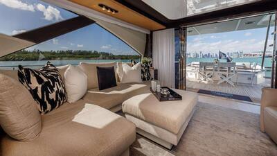  Azimut 77S Devenzo  <b>Interior Gallery</b>