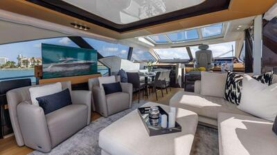  Azimut 77S Devenzo  <b>Interior Gallery</b>