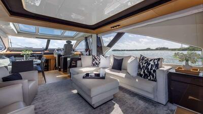  Azimut 77S Devenzo  <b>Interior Gallery</b>