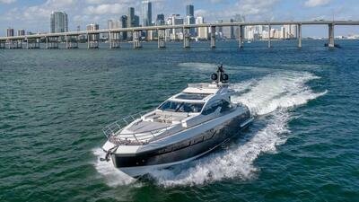  Azimut 77S Devenzo  <b>Exterior Gallery</b>