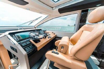 <b>Галерея интерьеров</b>  Azimut 77S Fantastic 