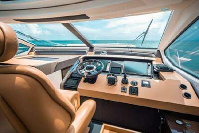 <b>Галерея интерьеров</b>  Azimut 77S Fantastic 