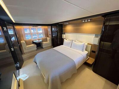 <b>Галерея интерьеров</b>  Azimut 77S Fantastic 